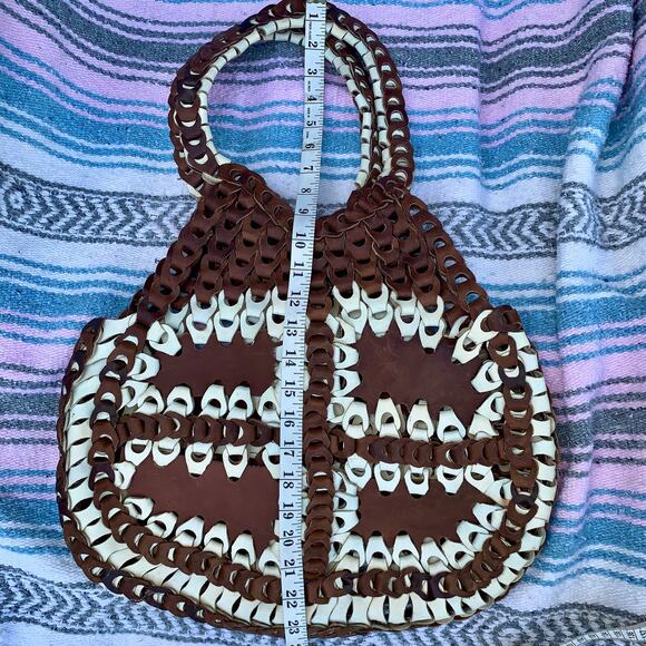 VINTAGE 70's HUGE LEATHER LINKS BAG IN AMAZING CONDITION - Picture 3 of 4